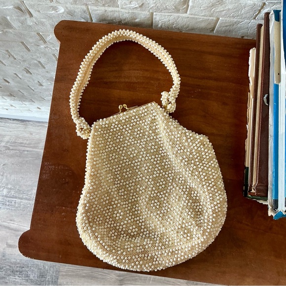 Vintage Handbags - Vintage 1950s Corde Beade Ecru Ornately Circle Patterned Pearl-Like Beaded Bag